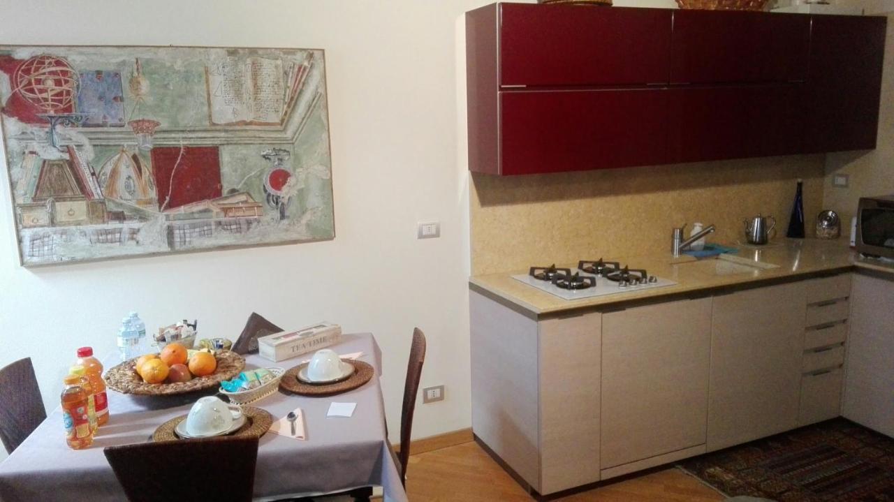 Ai Cinque Archi Apartment เวโรนา ภายนอก รูปภาพ