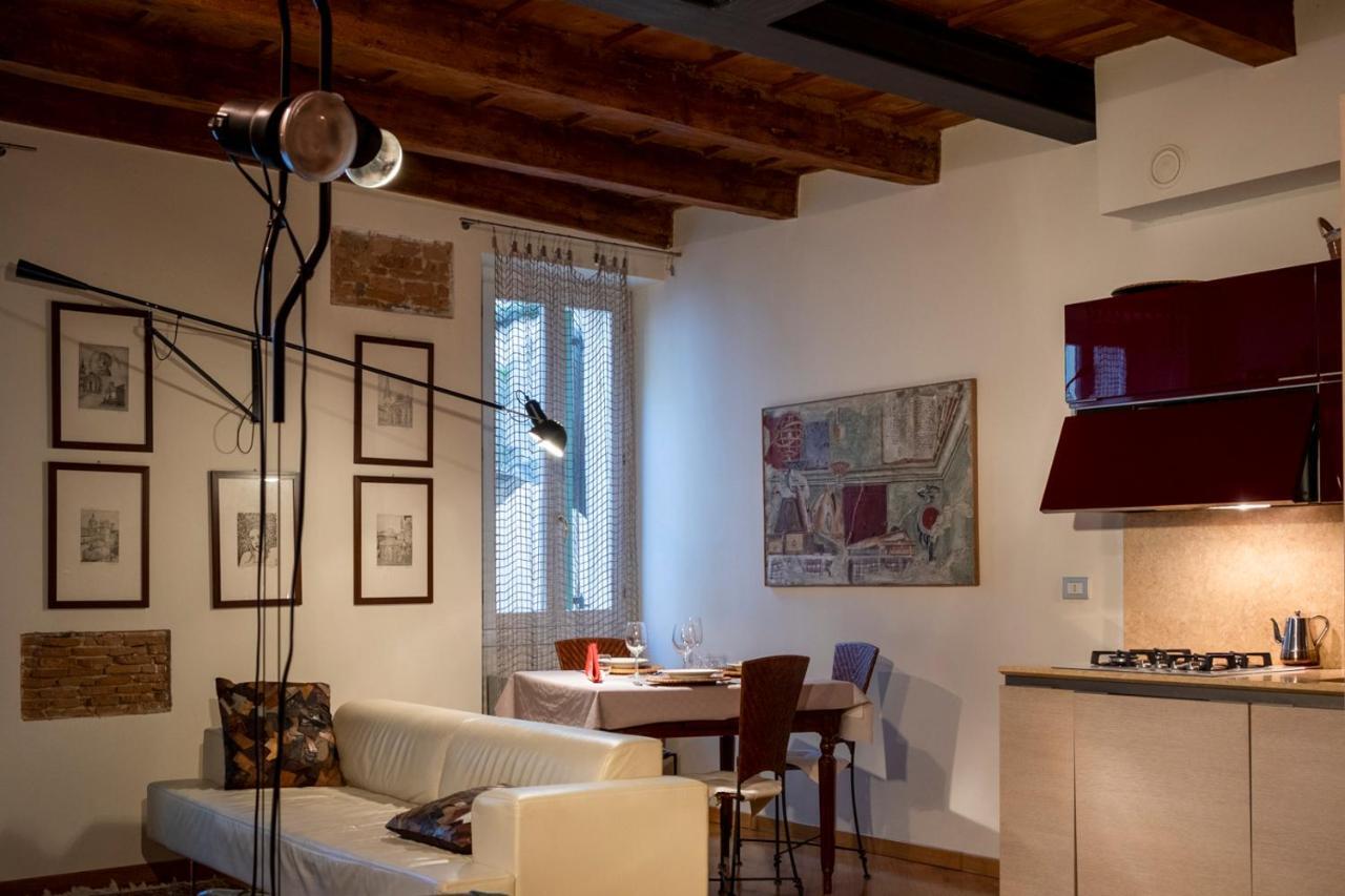 Ai Cinque Archi Apartment เวโรนา ภายนอก รูปภาพ